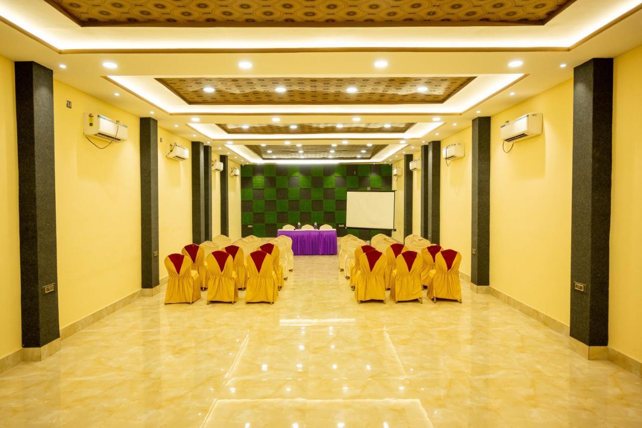 Vinayak Bhavan By Vinayak Hotels Brahmapur Exterior photo