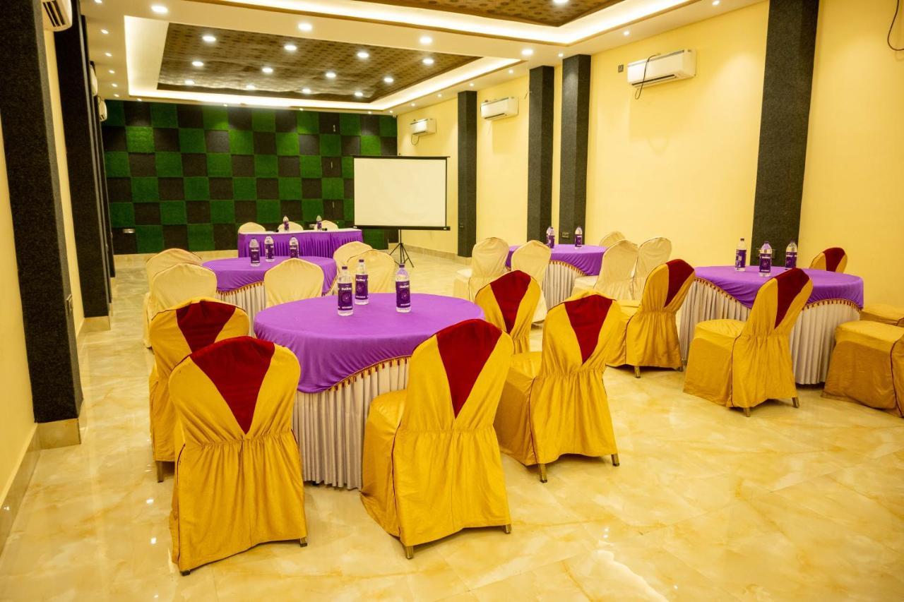 Vinayak Bhavan By Vinayak Hotels Brahmapur Exterior photo